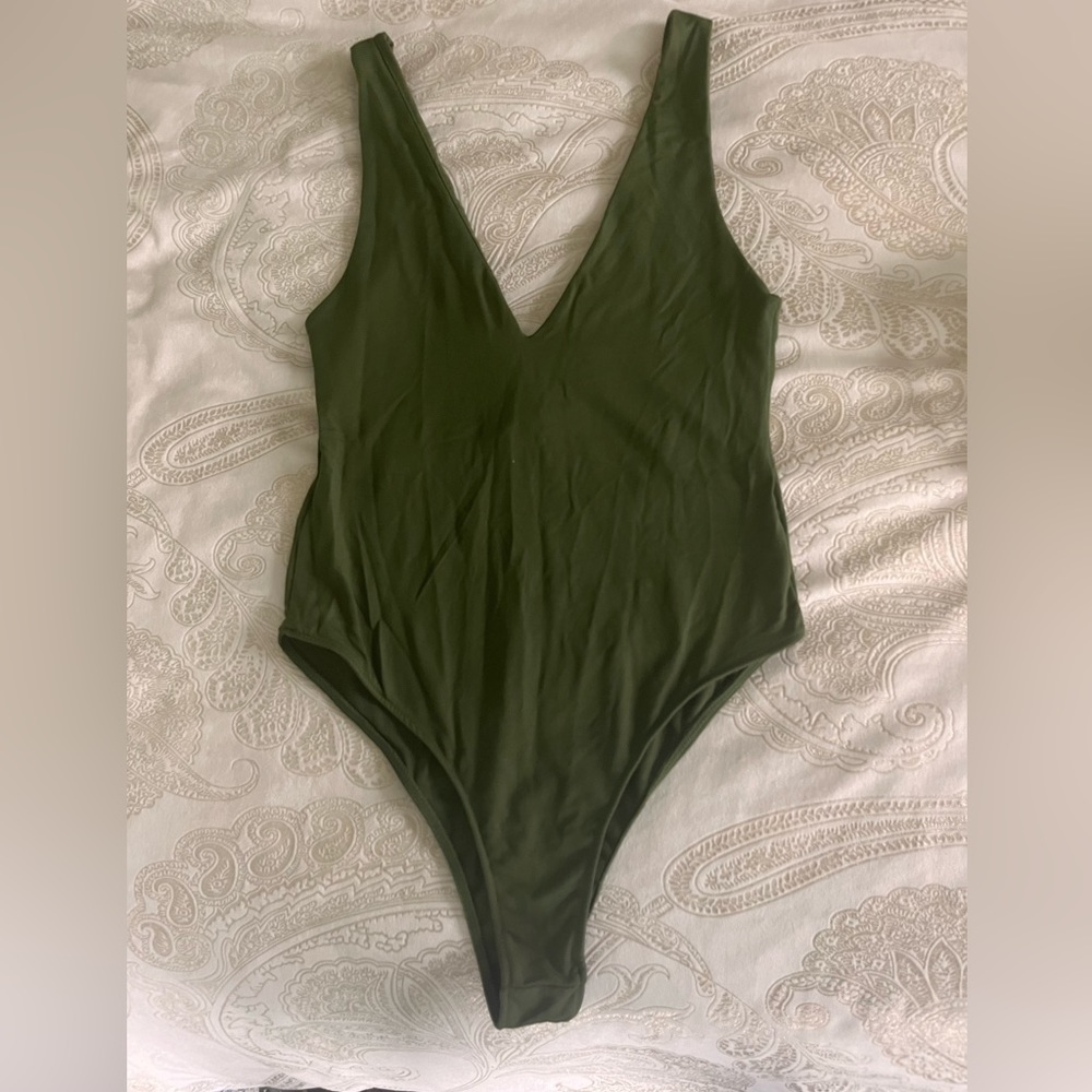 Zara bodysuit💚
